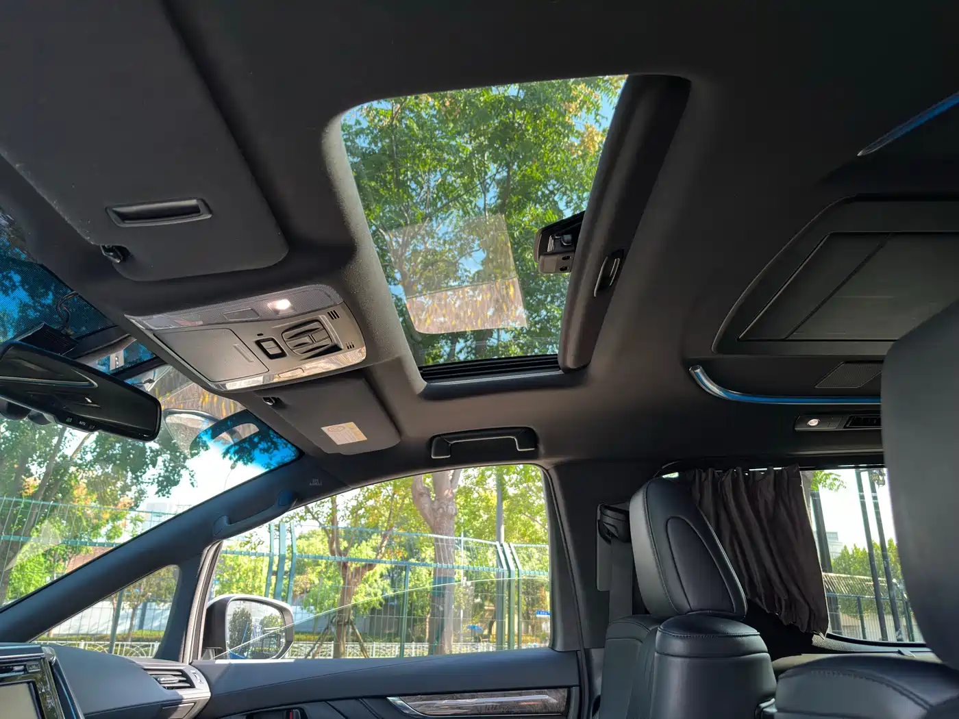 Toyota Alphard 2018 Facelift 3.5L Premium Edition фото 27