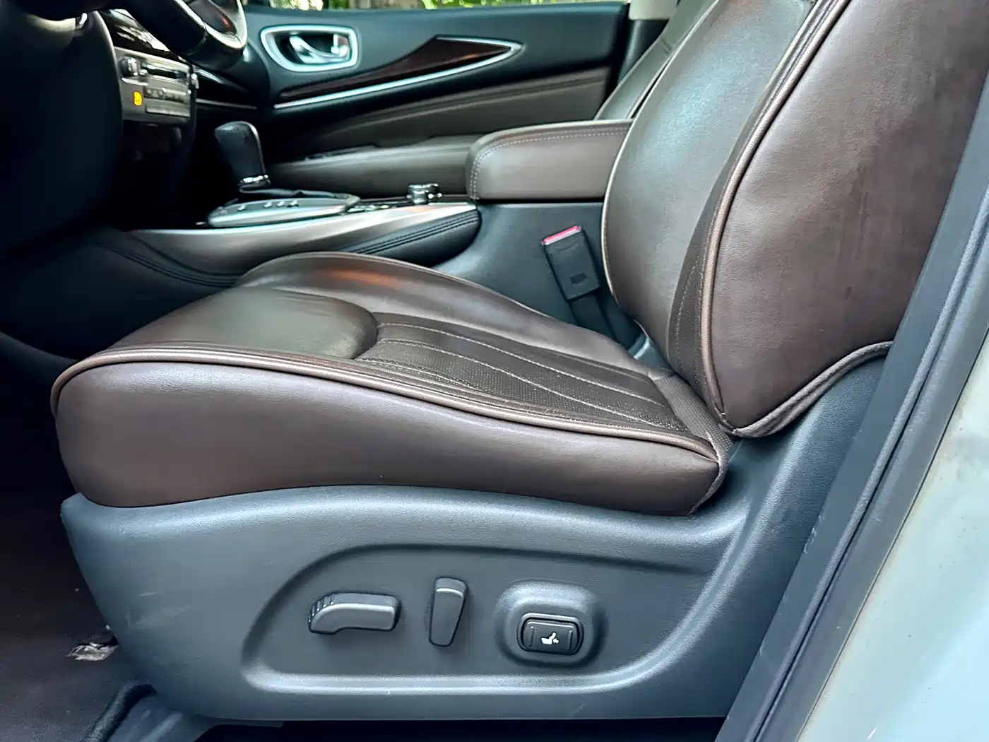 Infiniti QX60 (Import) 2015 2014 Model 2.5 S/C Hybrid 2WD Excellence Edition