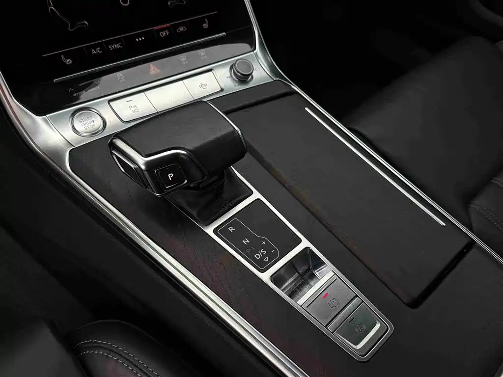 Audi A6L 2020 45 TFSI quattro Exclusive Elegance фото 15