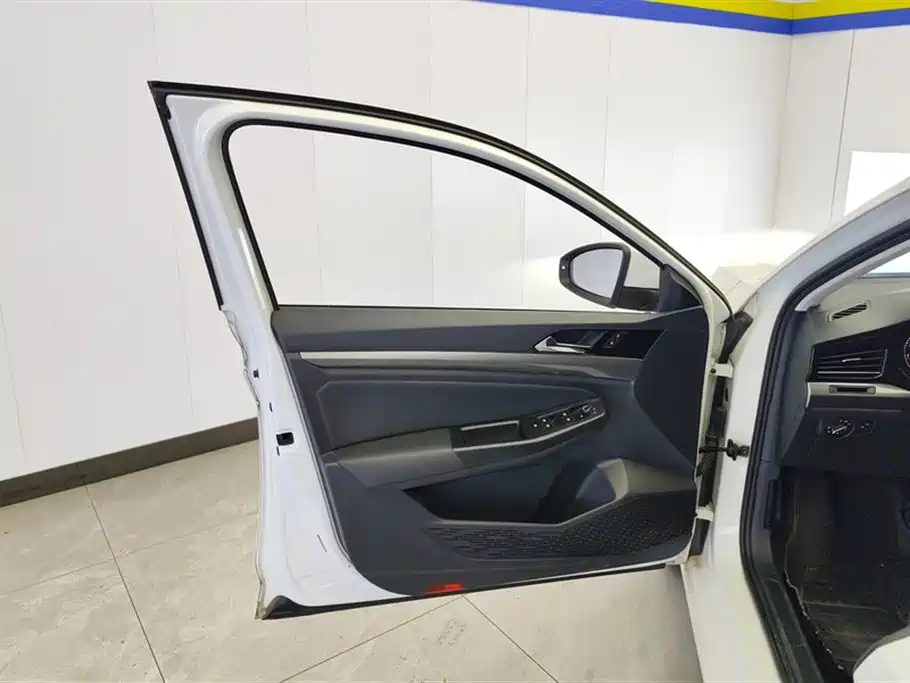 Volkswagen Bora 2021 1.5L Automatic Elite Smart Edition фото 7