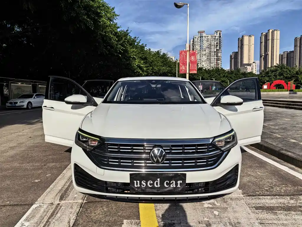 Volkswagen Sagitar 2023 300TSI DSG Surpassing Edition фото 2