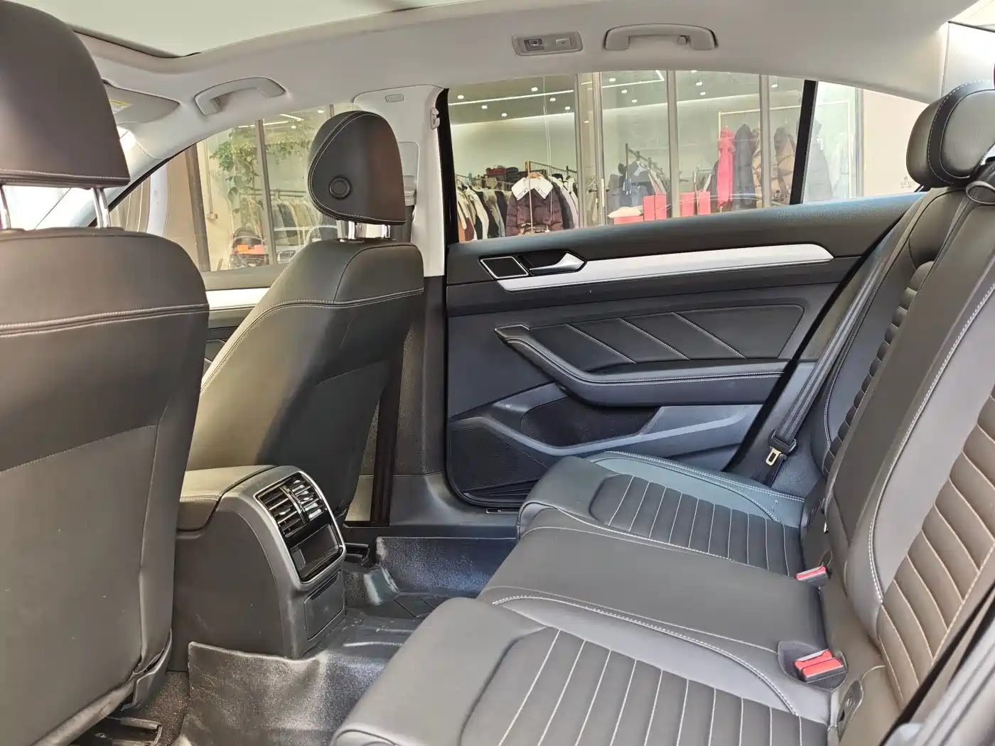 Volkswagen Magotan 2025 Popular Edition 280TSI DSG Comfort фото 5