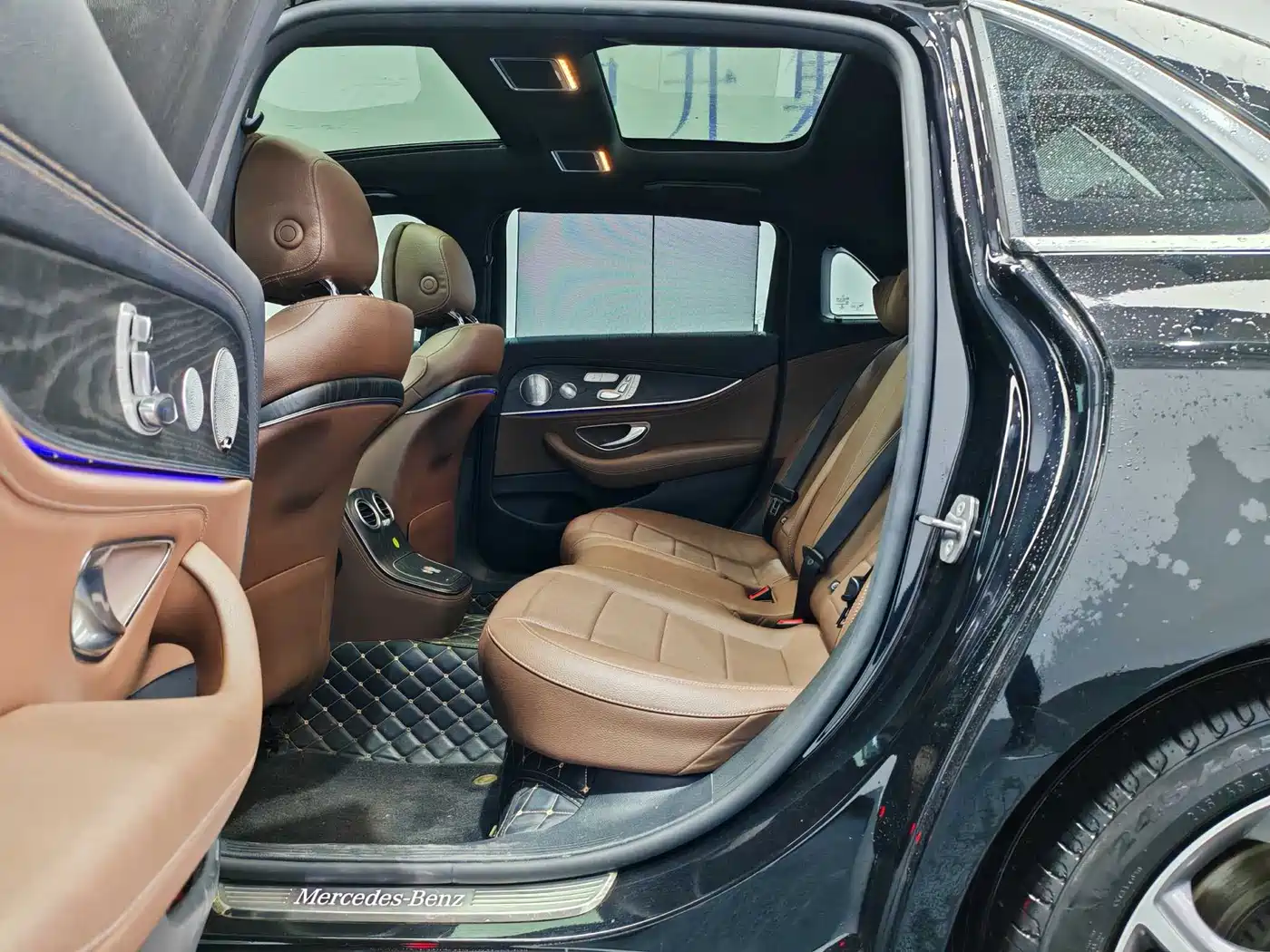 Mercedes-Benz E-Class 2021 E 300 L Sport Luxury Edition фото 12