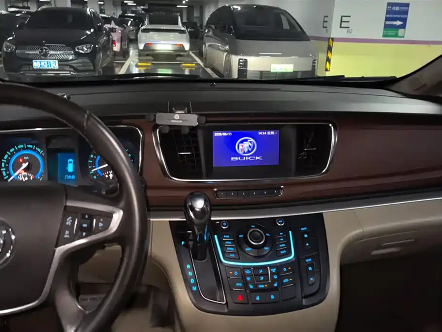Buick GL8 2014 3.0L GT Luxury Business Elegance фото 13