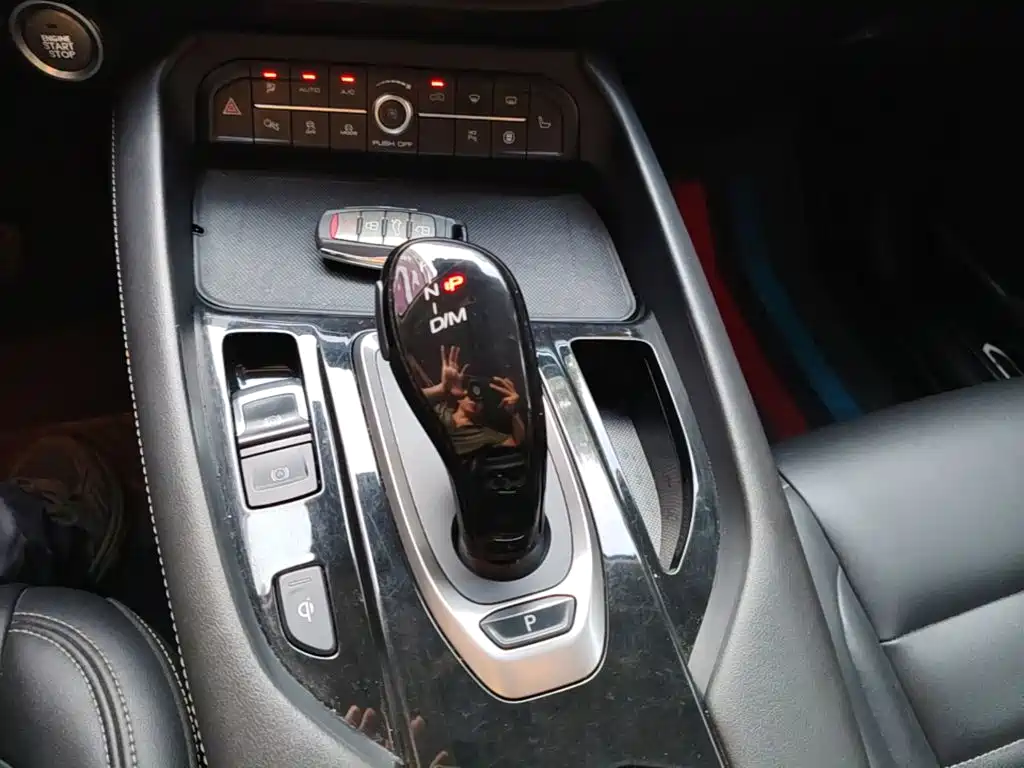 Фото 14 - Haval F7x