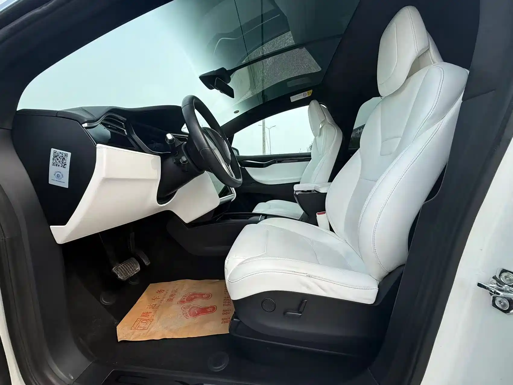 Фото 9 - Tesla Model X