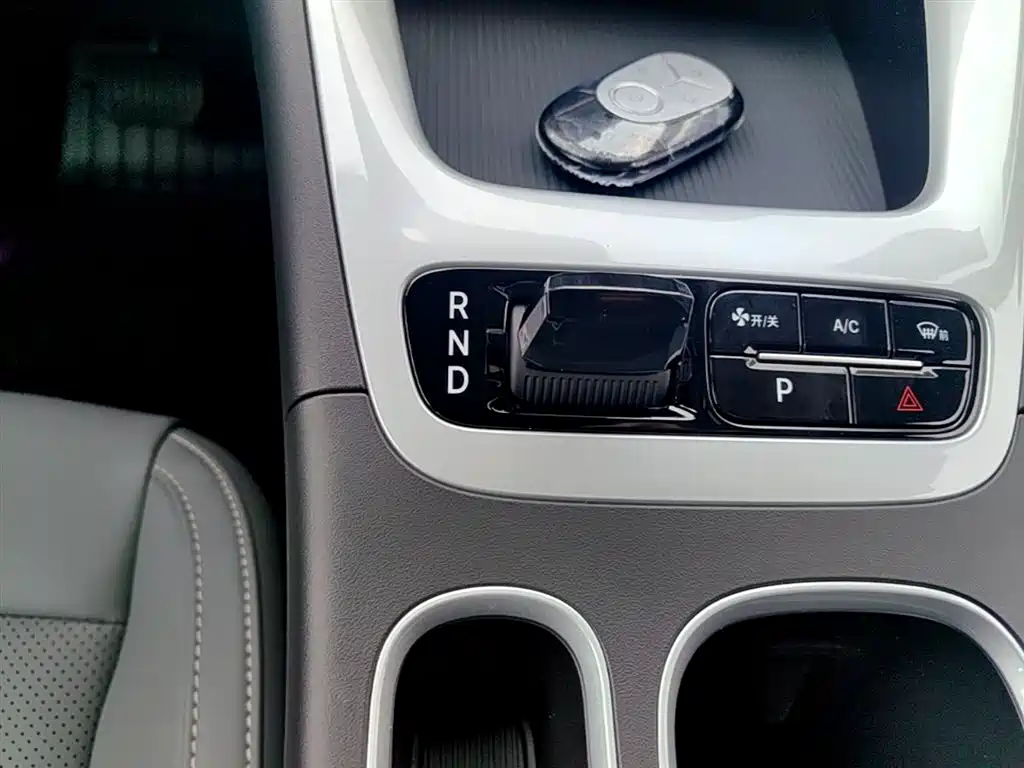 Geely Galaxy Starry Wish 2026 Edition 310km Youth Version фото 14