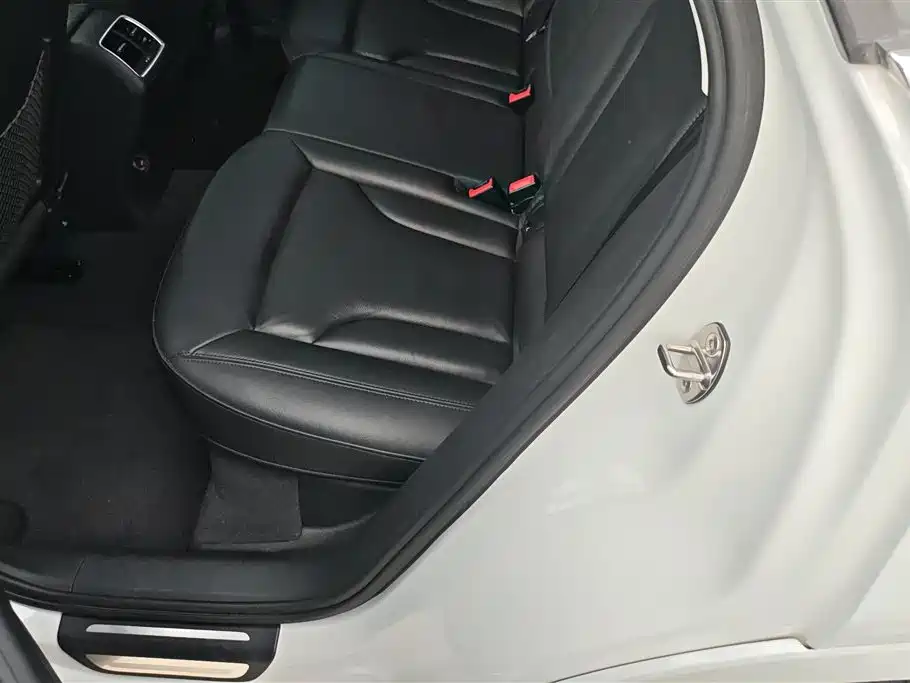Audi Q3 2015 30 TFSI Comfort фото 11