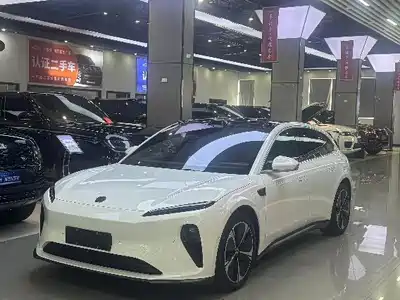 NIO ET5T