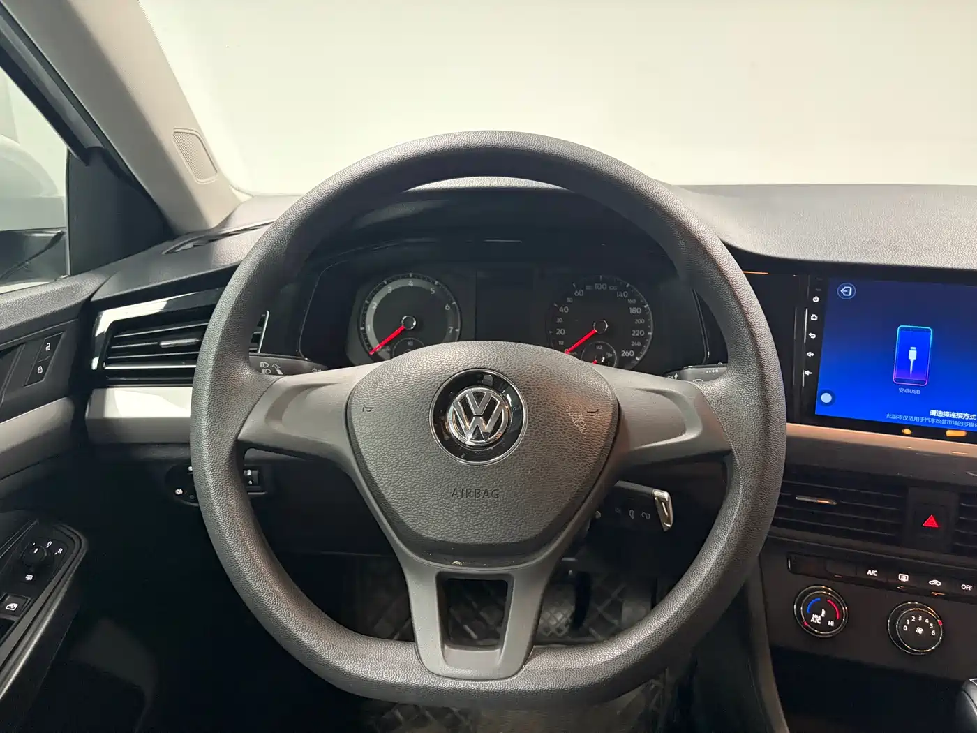 Volkswagen Bora 2020 1.5L Automatic Fashion фото 9