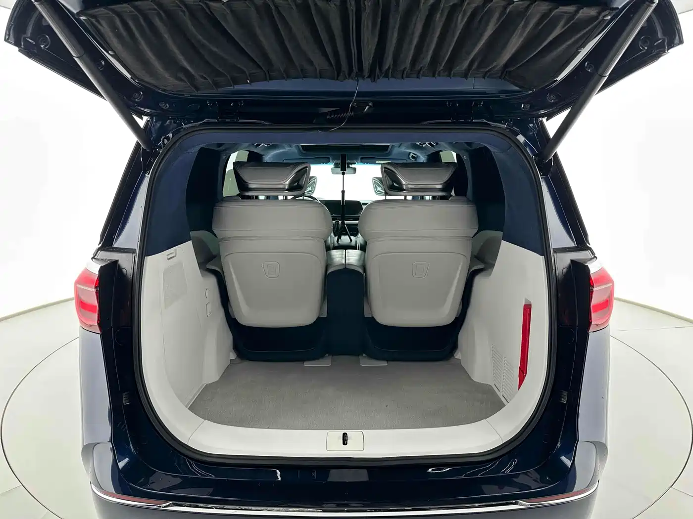 Buick GL8 2021 Avenir Aivia 4-Seater Prestige Edition фото 5