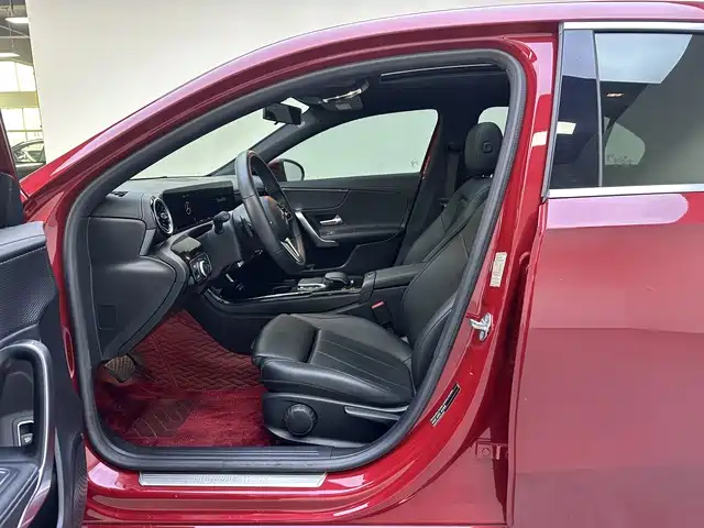 Mercedes-Benz A-Class 2020 Facelift A 200 L Sport Sedan Fashion фото 12