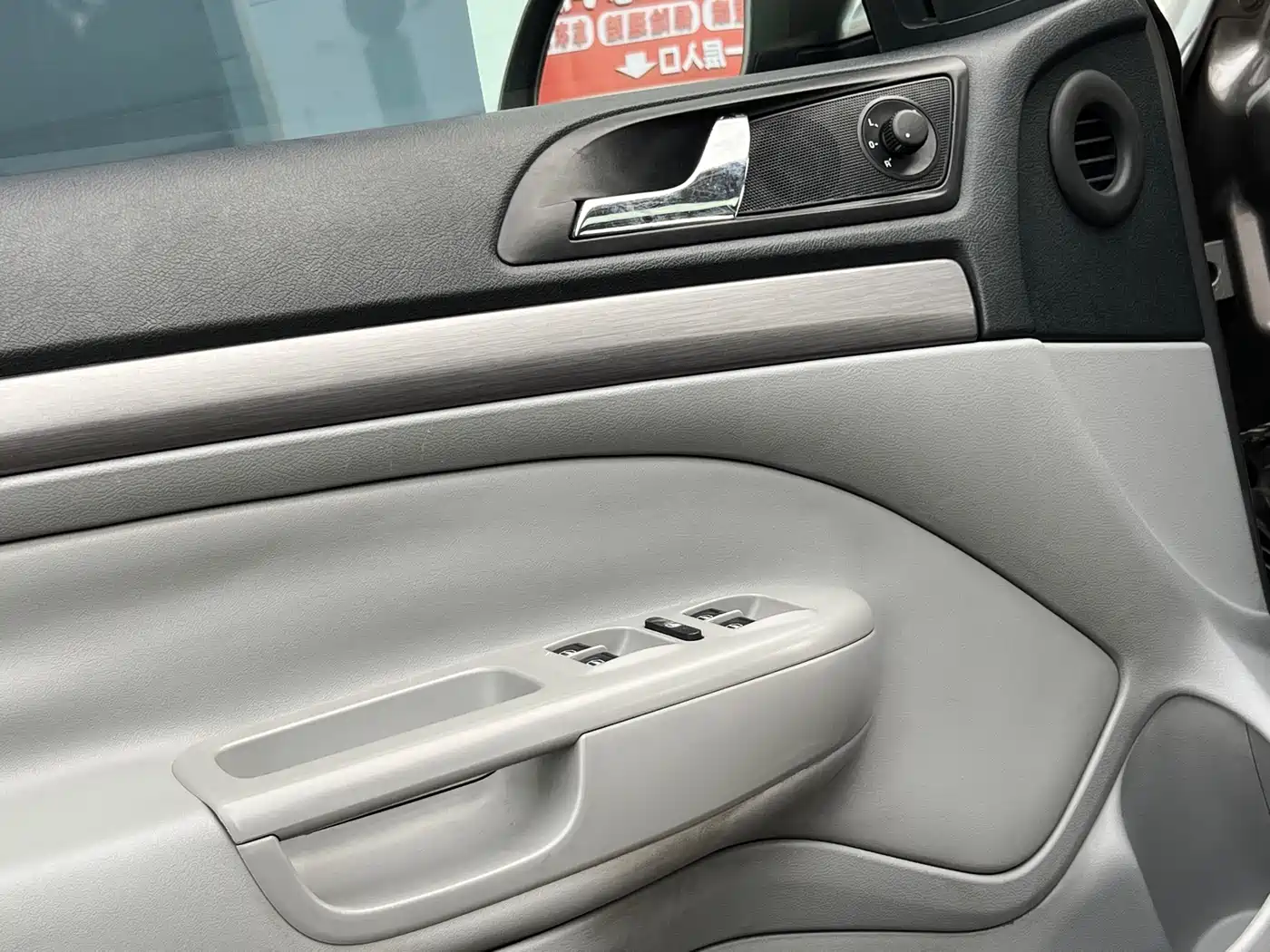 Škoda Octavia 2010 Model 1.8TSI DSG Elegance Edition фото 15