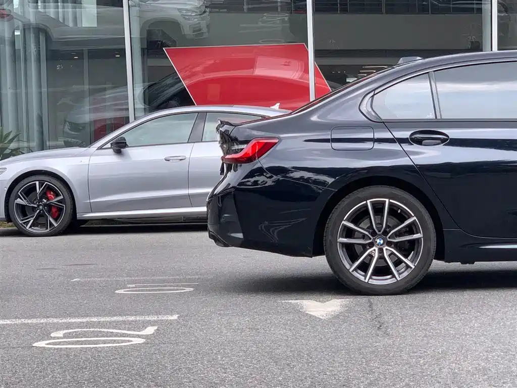 BMW 3 Series 2023 325Li M Sport Package фото 26