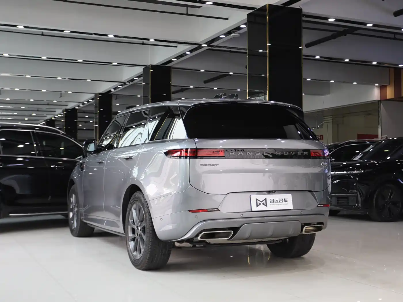 Land Rover Range Rover Sport 2023 400PS Dynamic SE фото 16