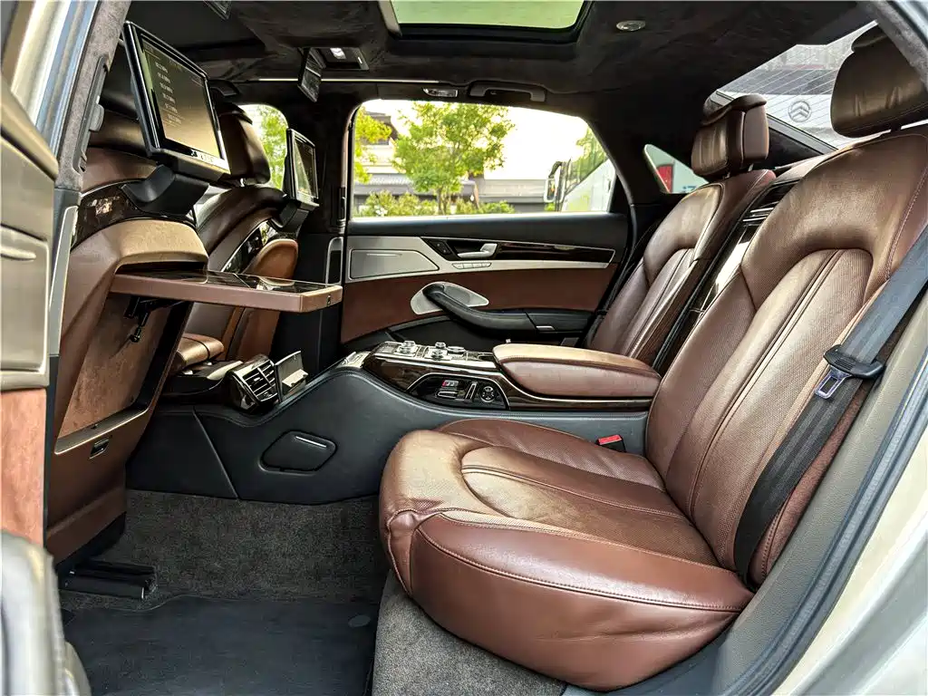 Audi A8 2013 A8L 50 TFSI quattro Premium фото 16