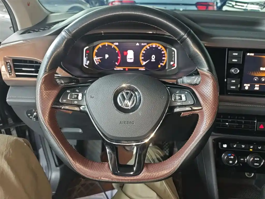 Volkswagen Tharu 2019 Model 330TSI 4WD Flagship Edition China VI фото 11