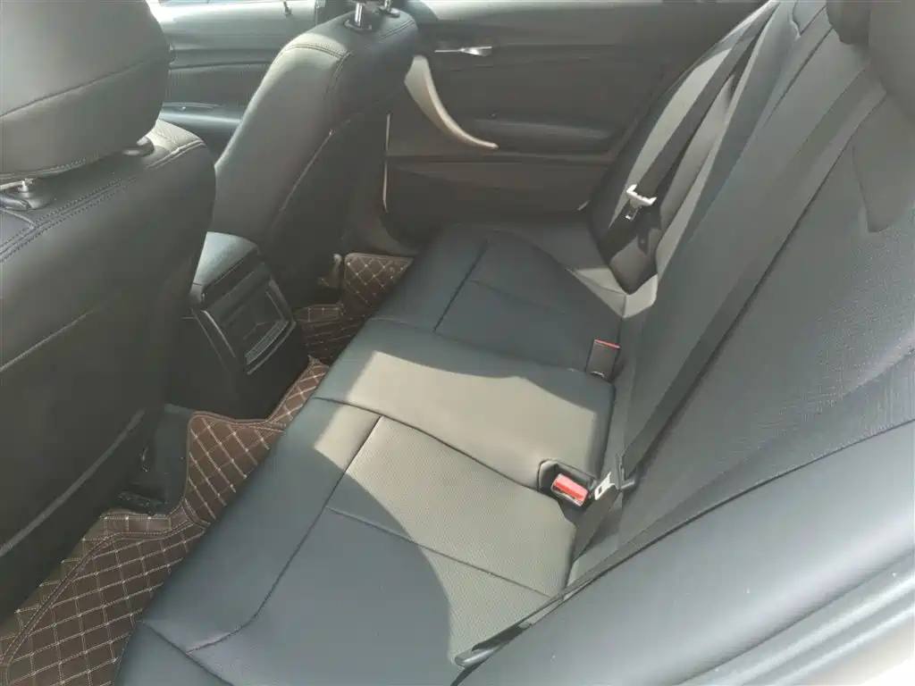 BMW 1 Series (Import) 2013 Facelift 116i Leading Model фото 13