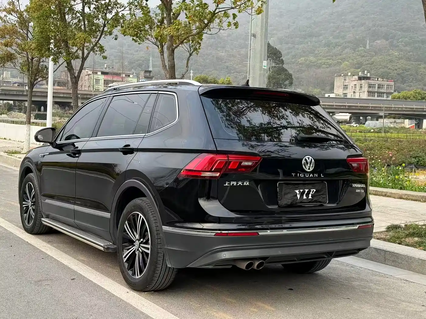 Volkswagen Tiguan L 2019 330TSI Automatic 2WD Panorama Comfort Edition China VI фото 4