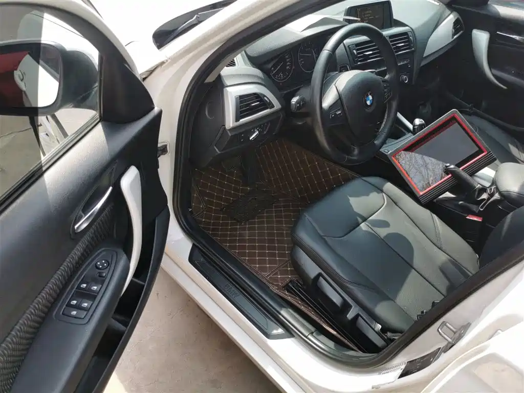 BMW 1 Series (Import) 2013 Facelift 116i Leading Model фото 11