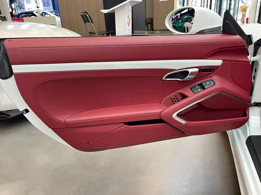 Porsche 718 2022 Boxster 2.0T фото 11