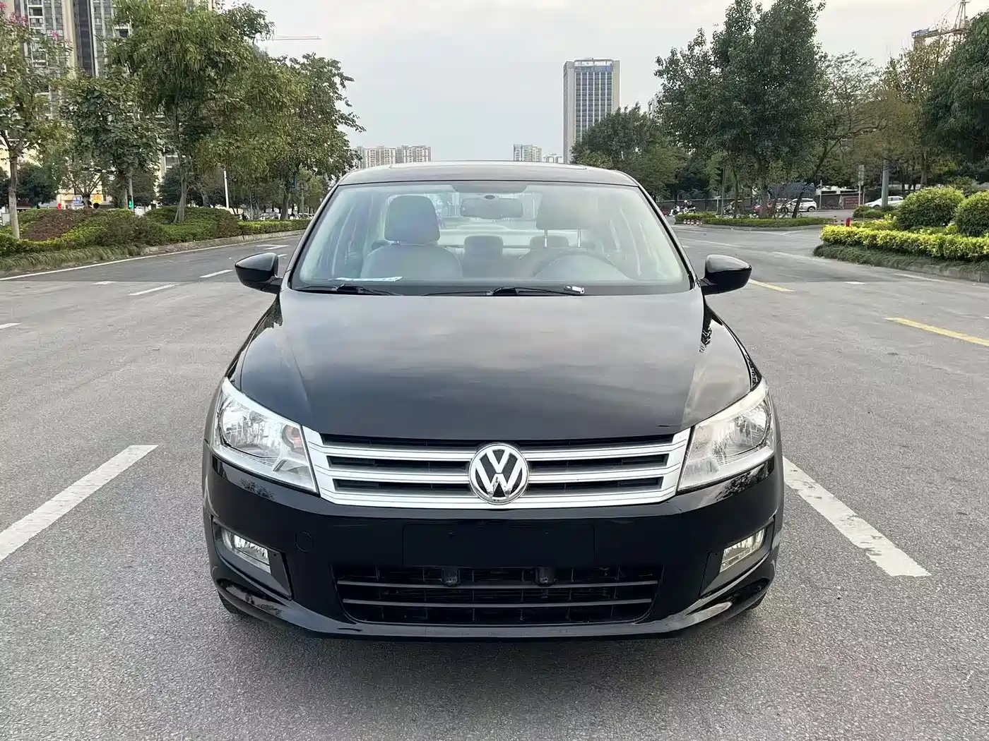 Volkswagen Santana 2013 1.6L Manual Comfort Edition фото 2
