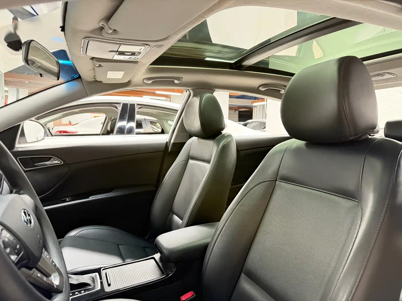 Hyundai Mistra 2016 1.8L Automatic Smart GLS фото 11