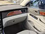 Фото 13 - Hongqi H7
