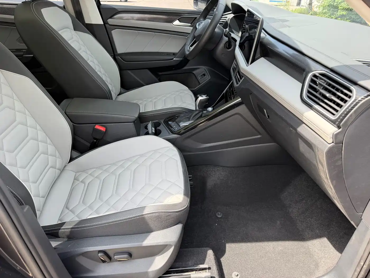 Volkswagen Tayron 2023 280TSI 2WD Luxury Plus Advanced Edition фото 15