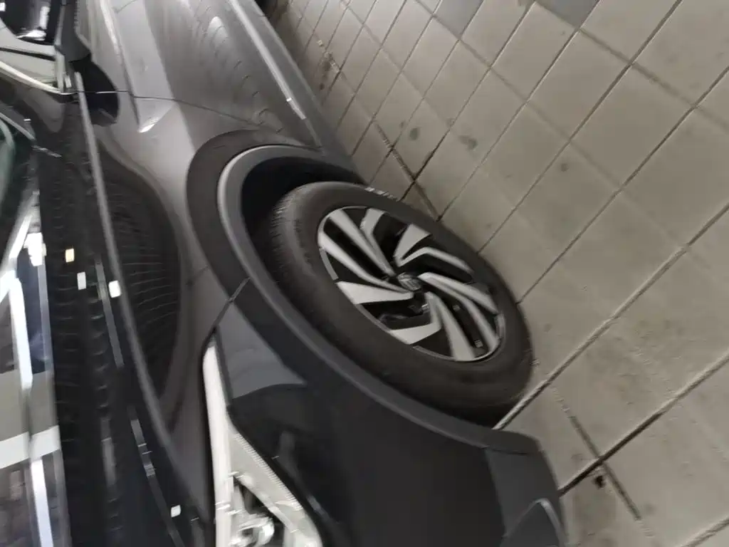 Volkswagen Tiguan L 2026 2025 Model 300TSI Auto 2WD Dragon Edition
