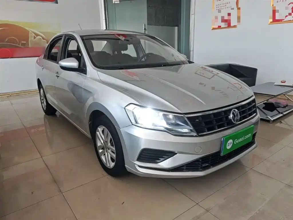 Volkswagen Jetta 2019 Dream Edition 1.5L Manual Fashion фото 4