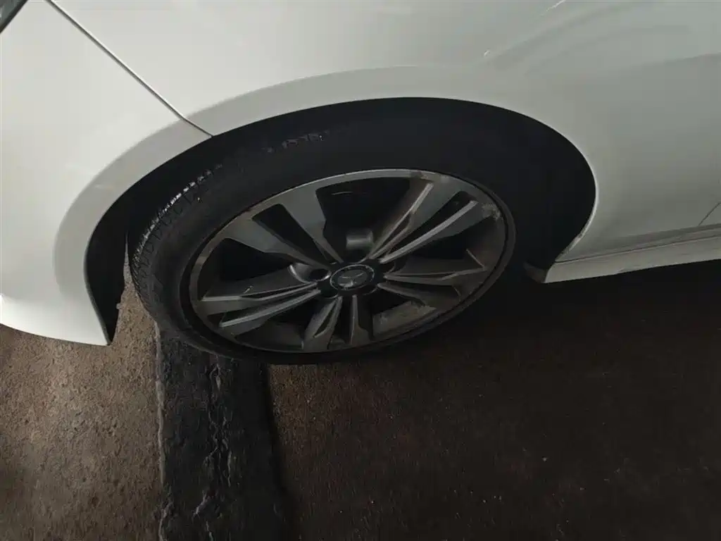 Mercedes-Benz E-Class 2015 E 260 L Sport фото 23