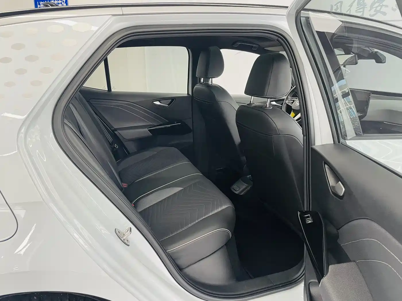 Volkswagen ID.3 2023 Upgraded Pure Intelligence Edition фото 11