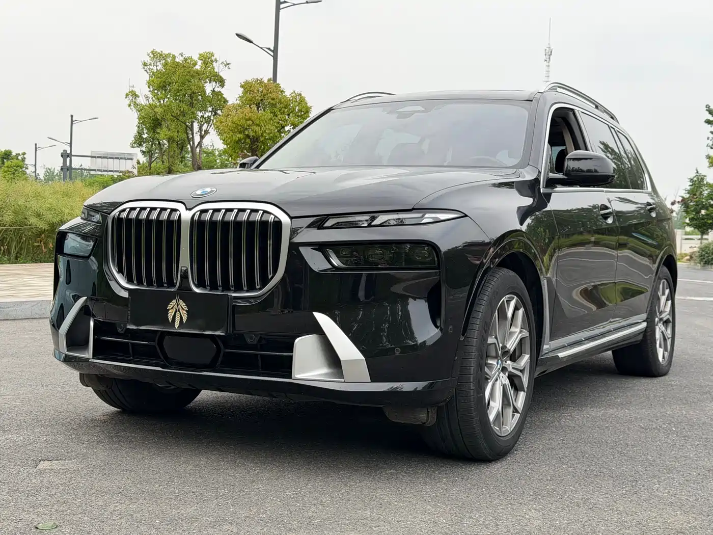 BMW X7 2023 xDrive40i Leading Luxury Package