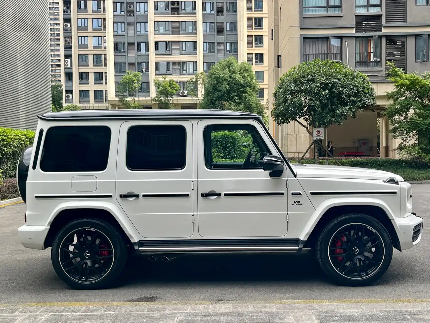 MERCEDES-BENZ G-CLASS AMG