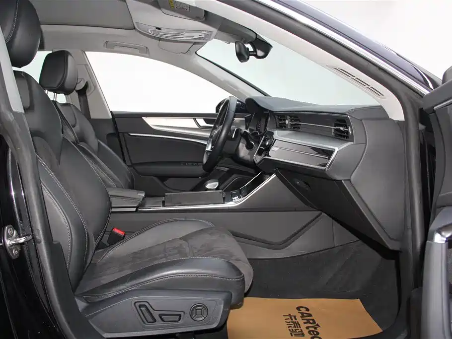 Audi A7L 2024 45TFSI S-line Dream Edition Crystal Package фото 19