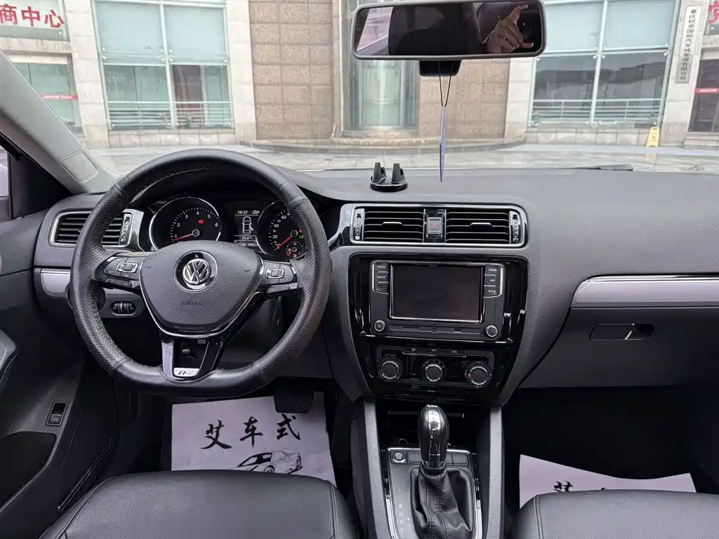 Volkswagen Sagitar 2018 280TSI DSG Comfort фото 6