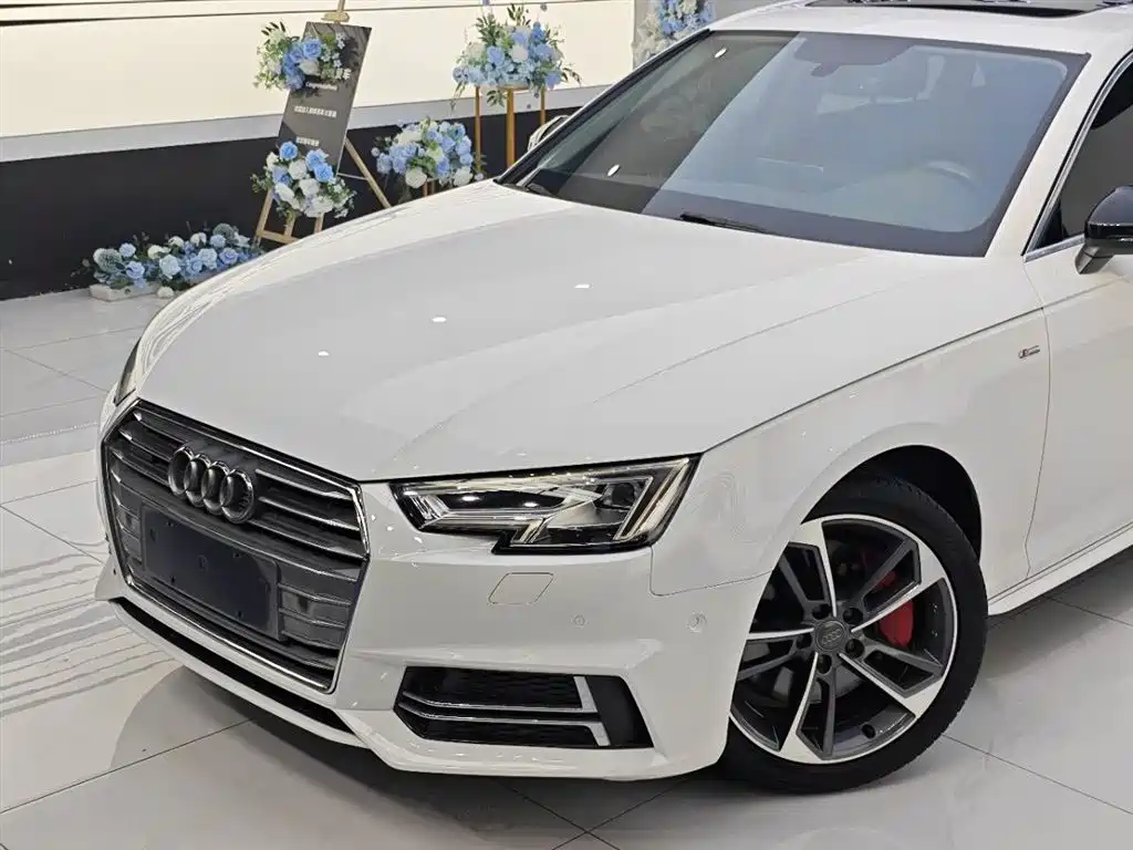 Audi A4L 2018 30th Anniversary 45 TFSI quattro Sport фото 8