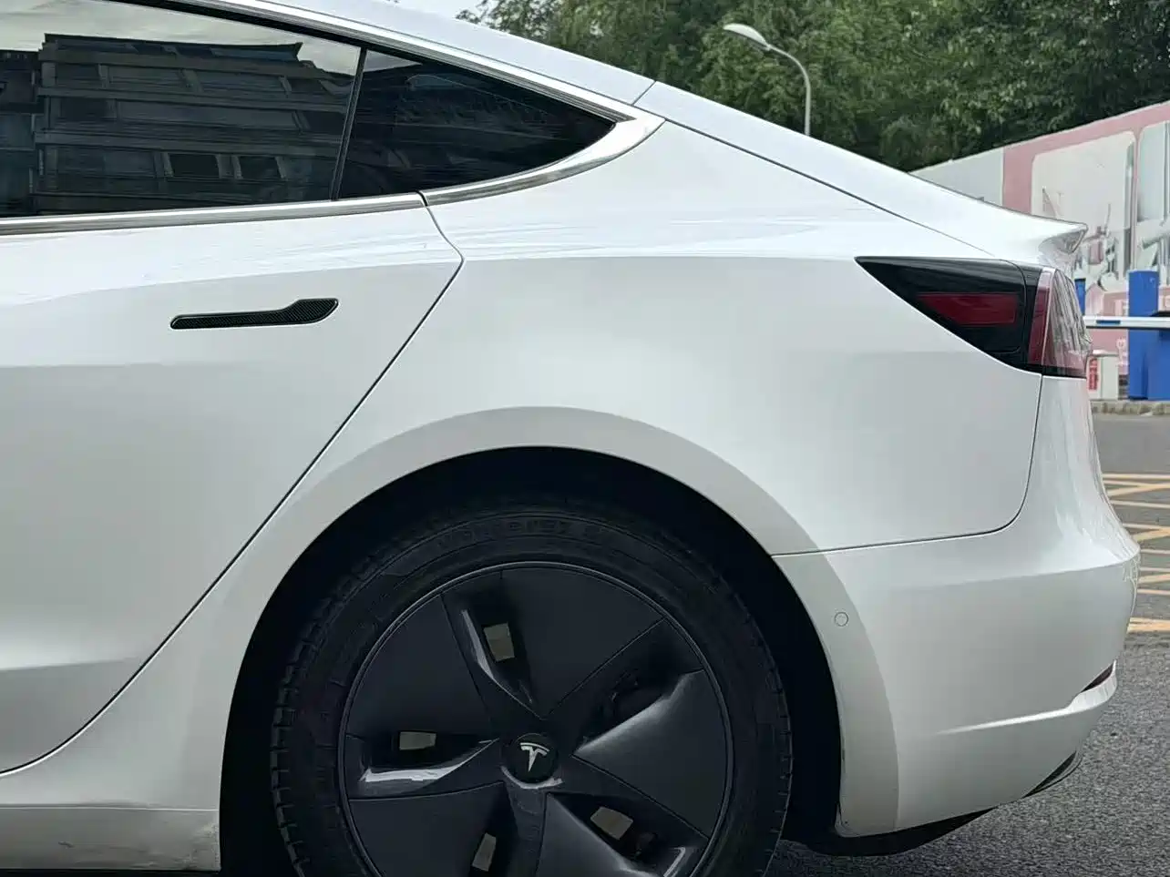 Tesla Model 3 (Import) 2019 Long Range All-Wheel Drive Edition фото 5