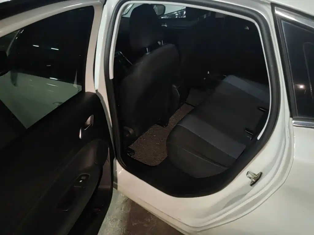 Peugeot 308 2018 2018 1.6L Auto Luxury Edition
