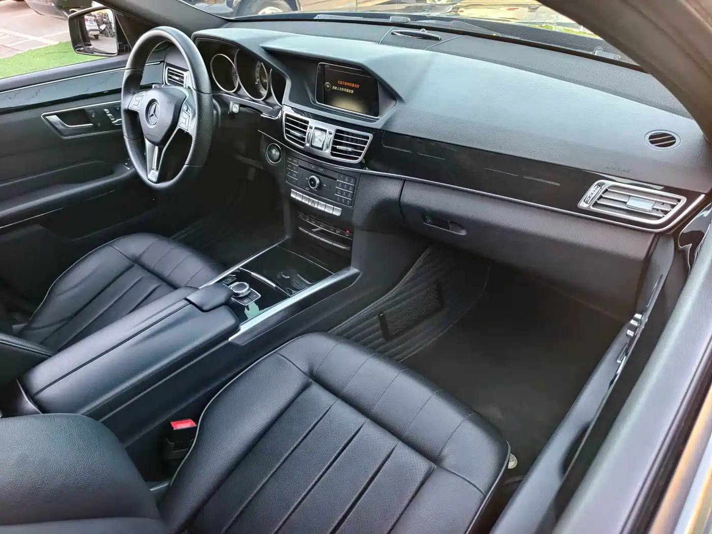 Mercedes-Benz E-Class 2015 E 200 L фото 15
