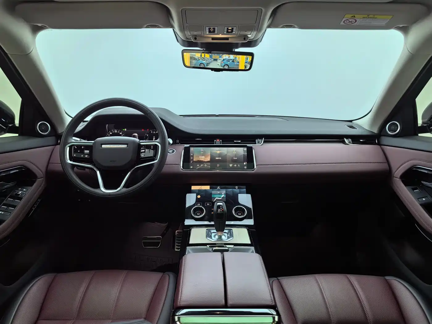 Land Rover Range Rover Evoque 2022 Range Rover Evoque L 249PS R-Dynamic Luxury Edition фото 21