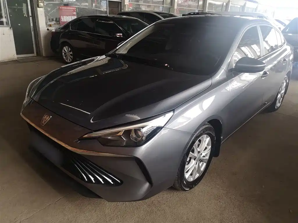 Roewe i5 2025 2023 1.5L Manual Comfort Edition