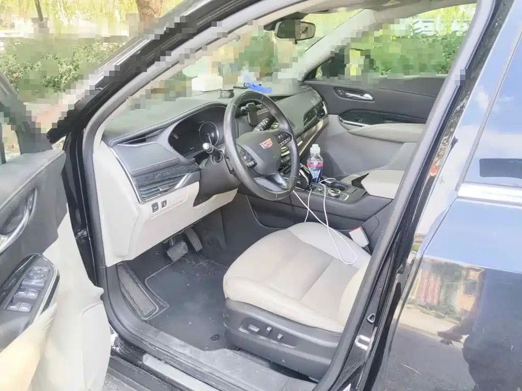 Cadillac XT4 2022 2022 28T FWD Luxury