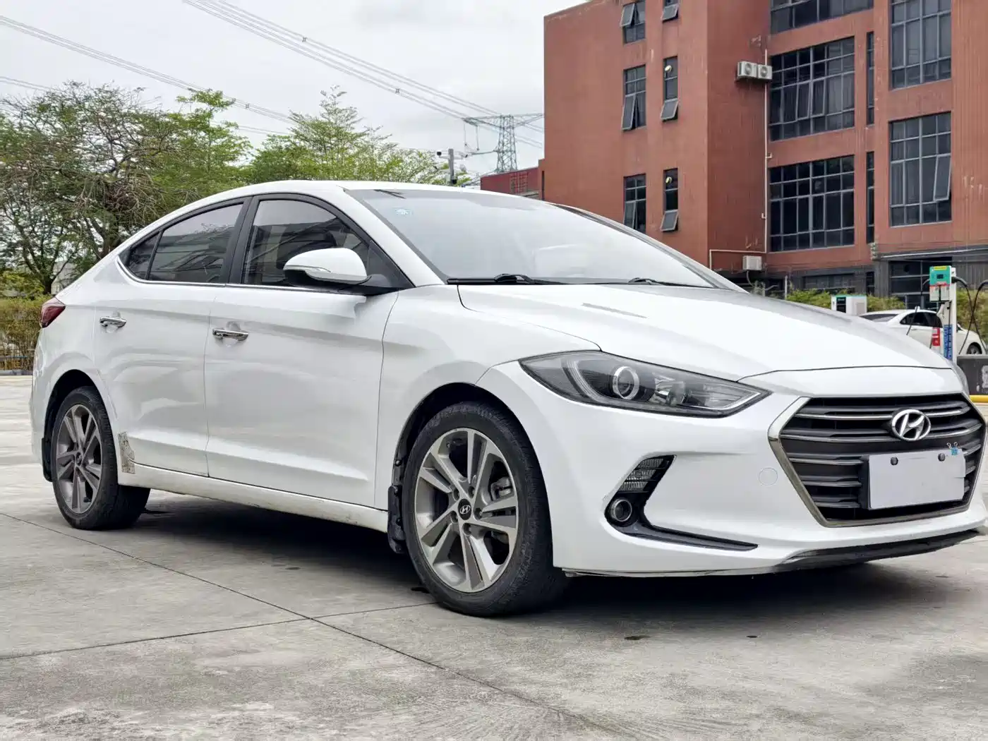 HYUNDAI LEAD