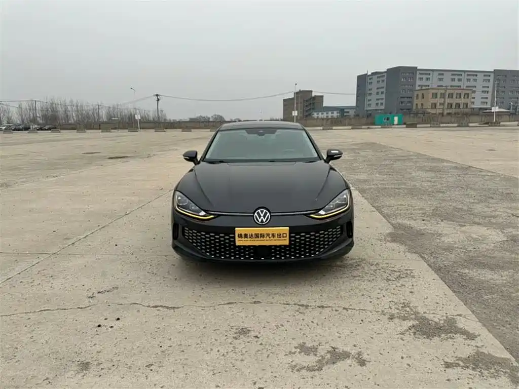 VOLKSWAGEN LINGDU