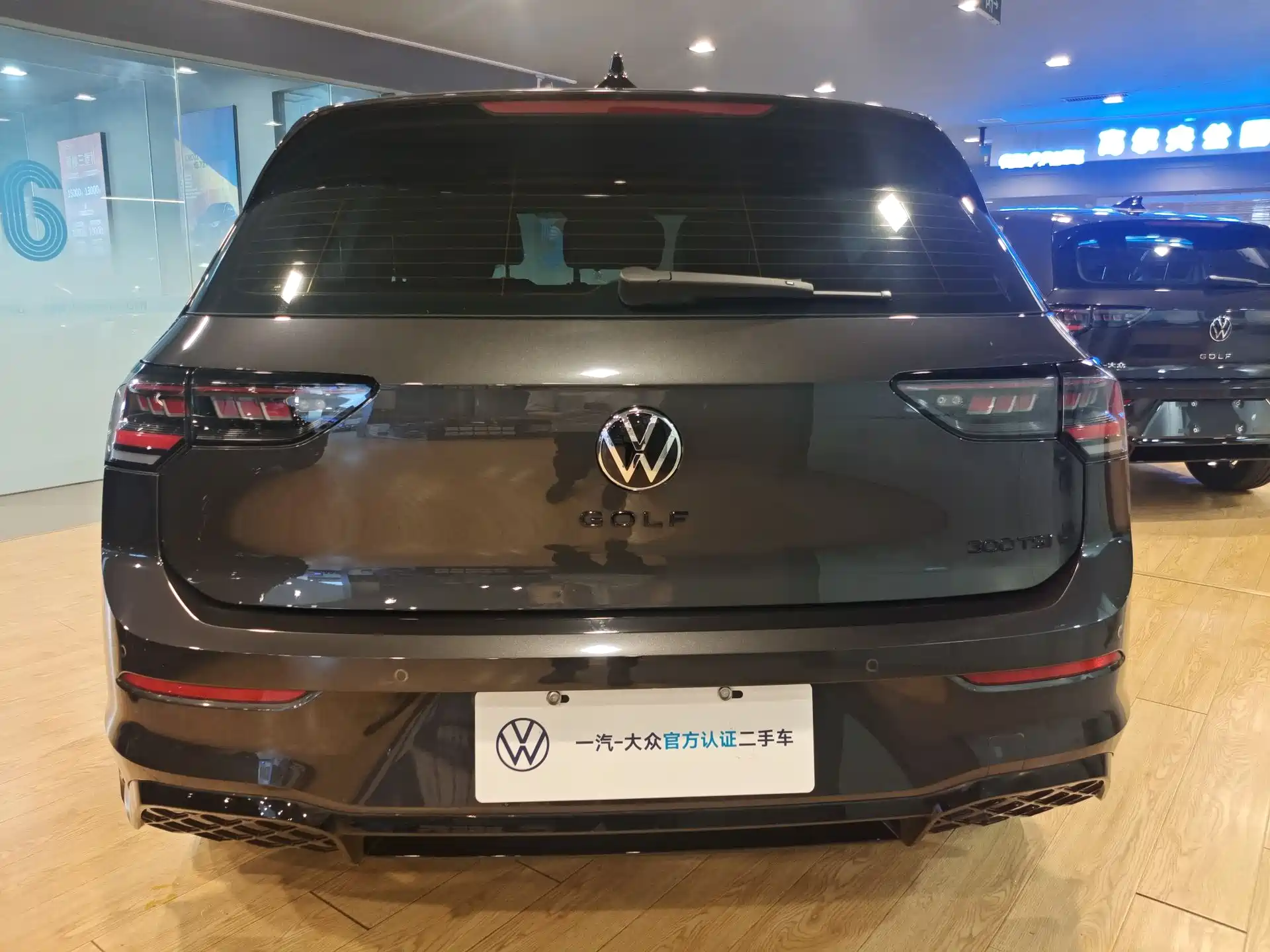 Фото 4 - Volkswagen Golf
