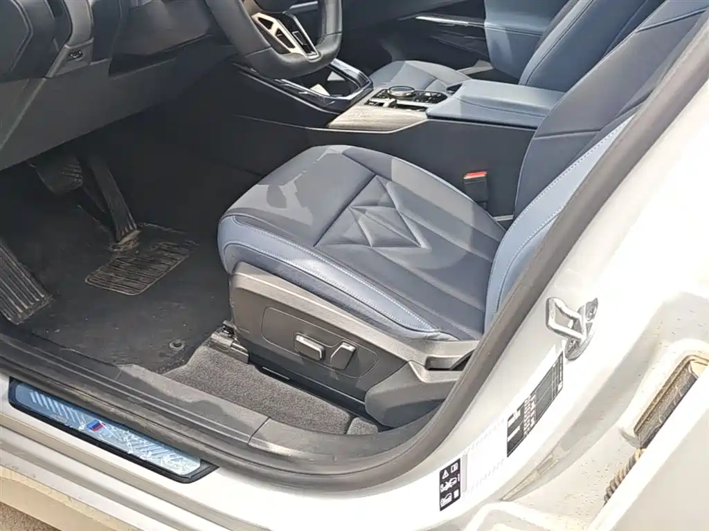 BMW X3 2025 xDrive30L Leading M Sport Package фото 22