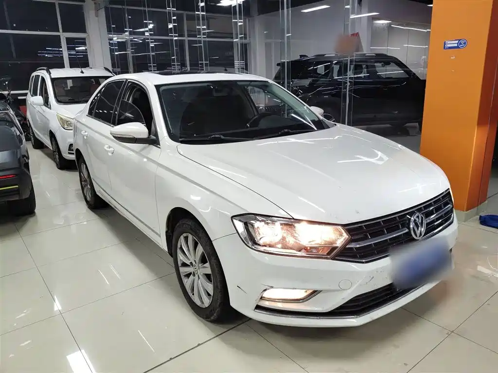 Volkswagen Bora 2018 1.5L Automatic Comfort фото 4