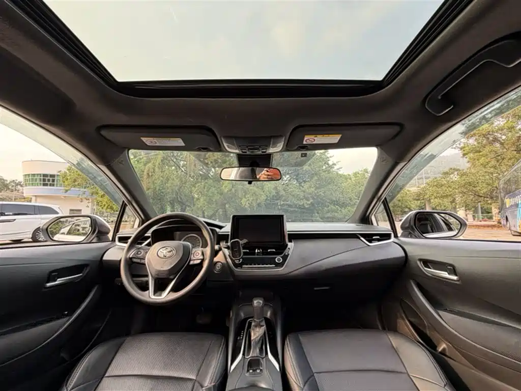 Toyota Levin 2022 185T CVT Luxury Edition фото 9